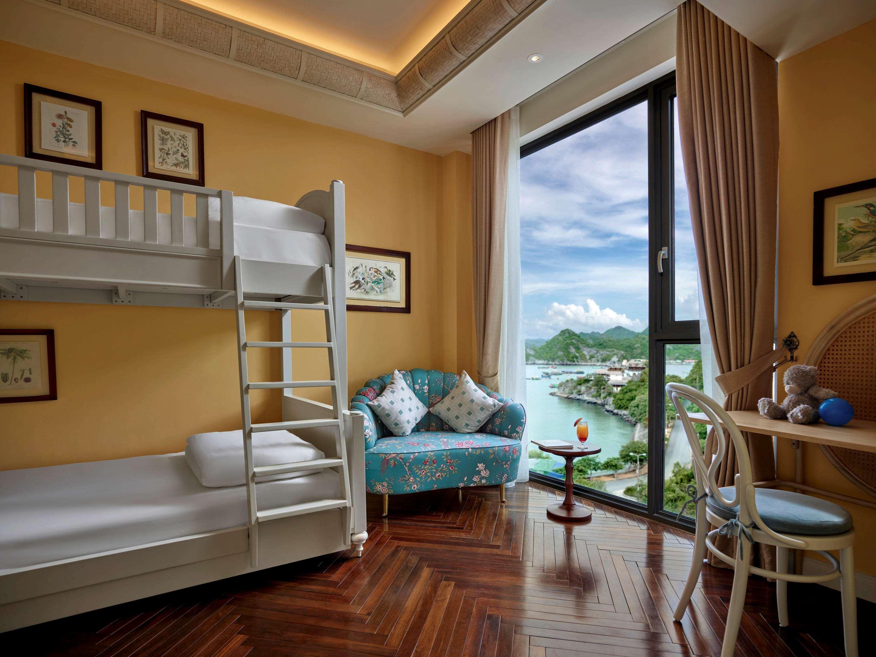 Hôtel Perle d'Orient Cat Ba - MGallery Chan Chau Exterior foto A bedroom at The Repulse Bay